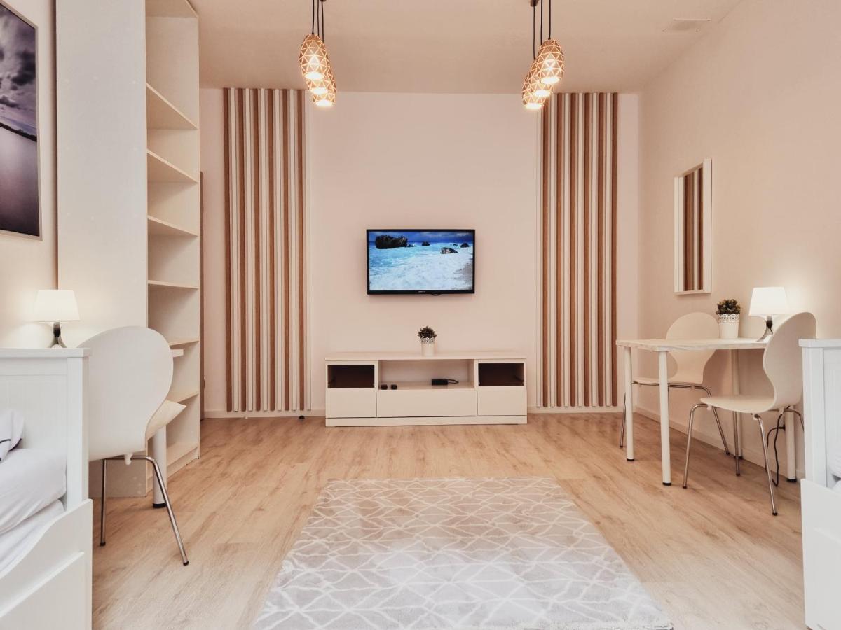 Startowa 4a Apartment *